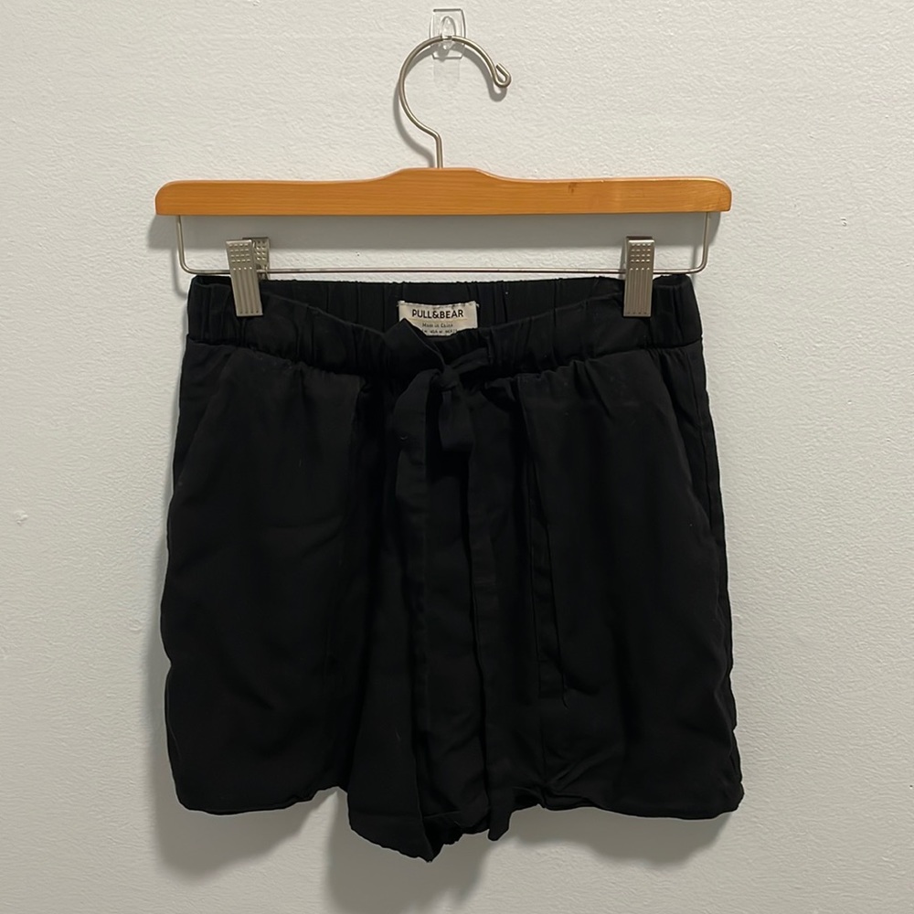 Pull&Bear Black Drawstring High Waisted Shorts